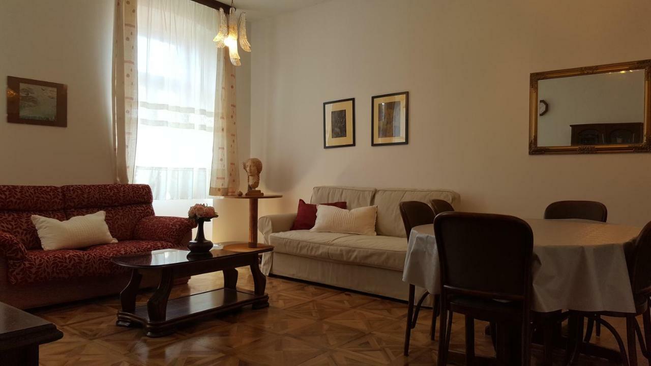 Apartamento Centar Old Town, With Free Private Parking Pula Exterior foto