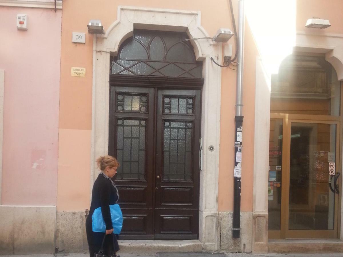 Apartamento Centar Old Town, With Free Private Parking Pula Exterior foto