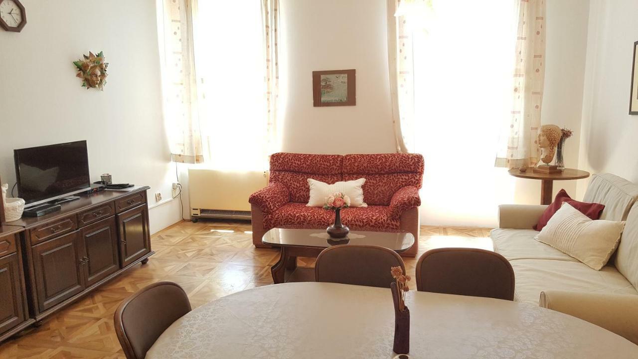 Apartamento Centar Old Town, With Free Private Parking Pula Exterior foto